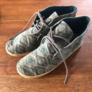 Sanuk ankle boots 7.5